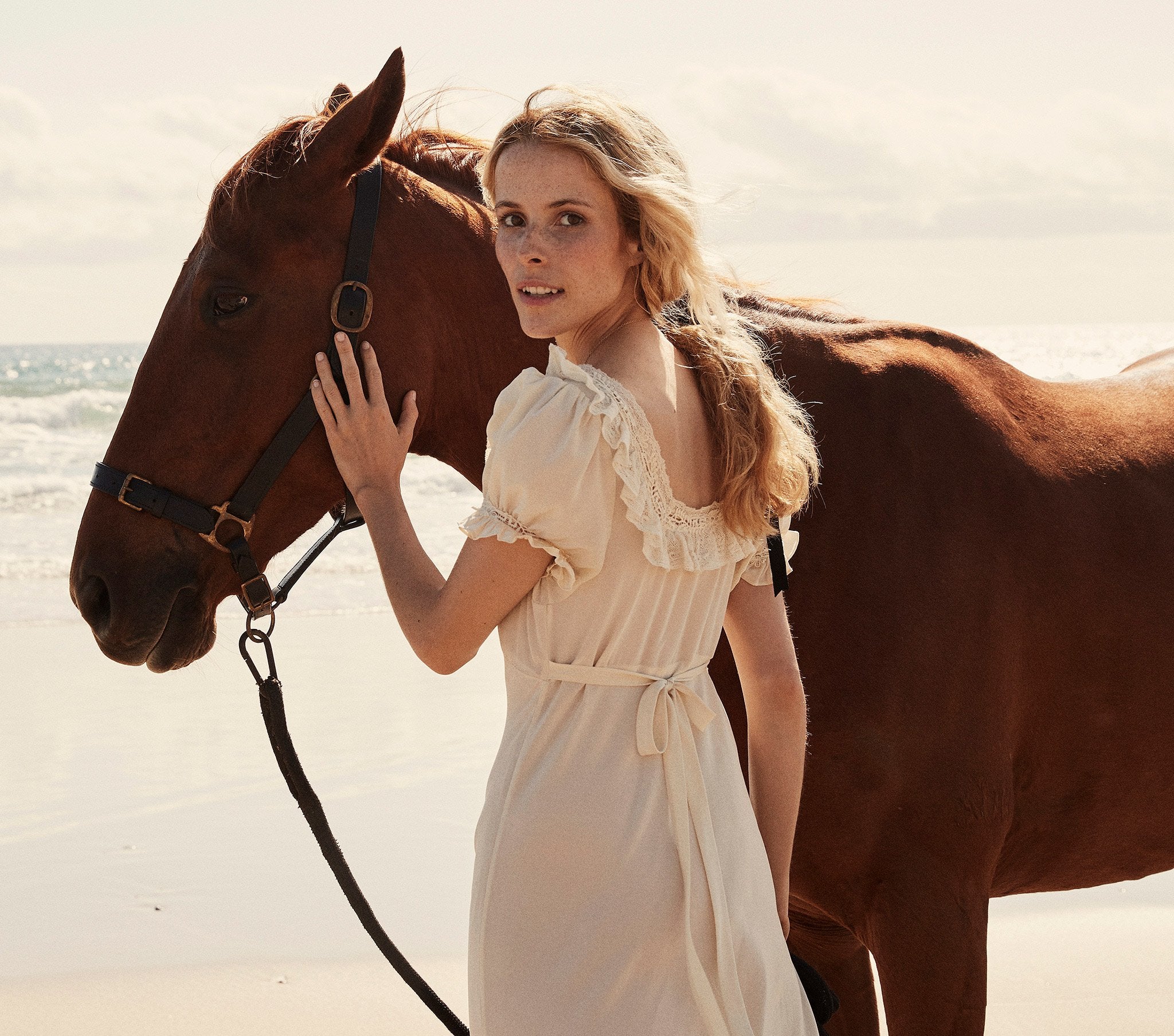 ROWAN DRESS -- NUTMILK | Doen Staging Site